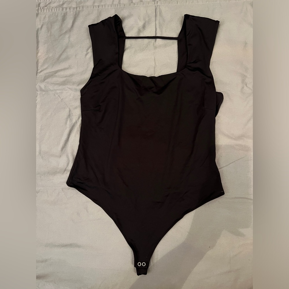 AND NOW THIS Black Square Neck Bodysuit